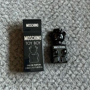 moschino toy boy